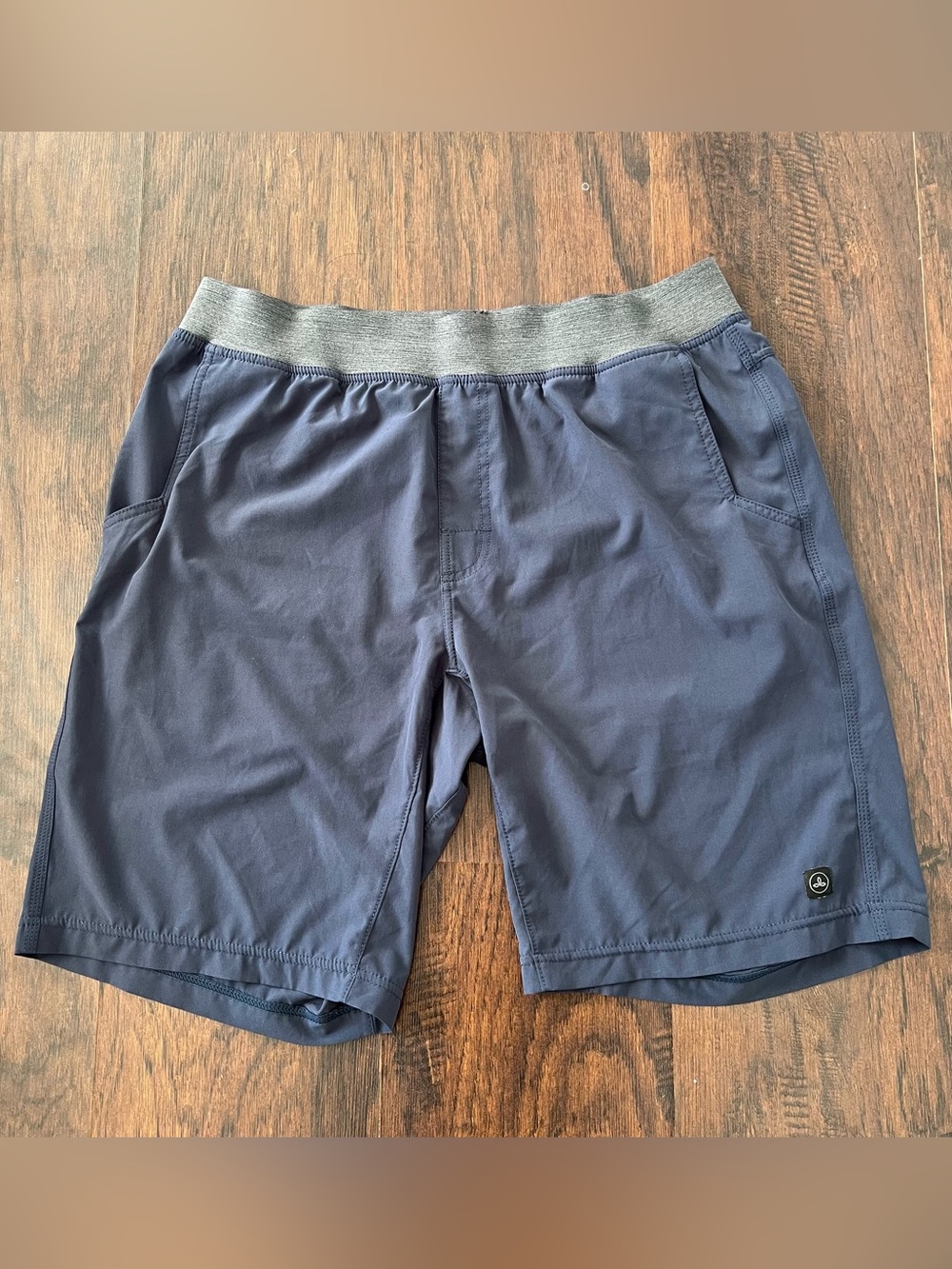 prAna Super Mojo II Shorts Mens Large Navy Blue Stretch 10” Inseam Pull On